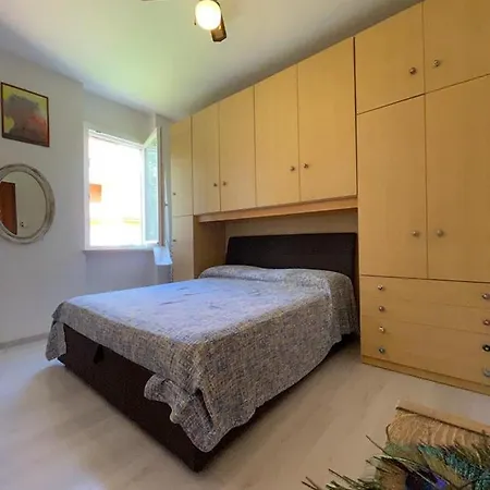 Apt 4 Garden Ville Sirmione *